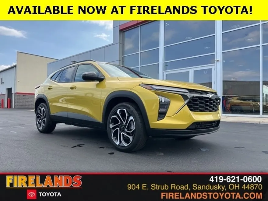 2024 Chevrolet Trax photo 1