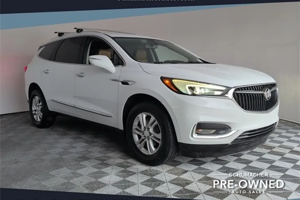 2018 Buick Enclave Essence photo 1