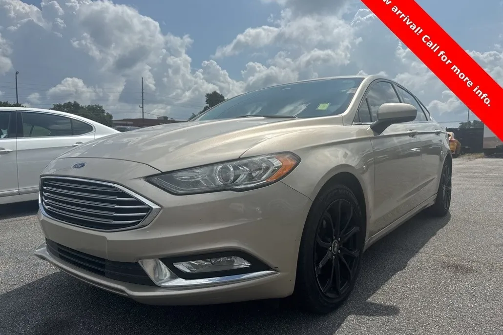 2017 Ford Fusion SE photo 1