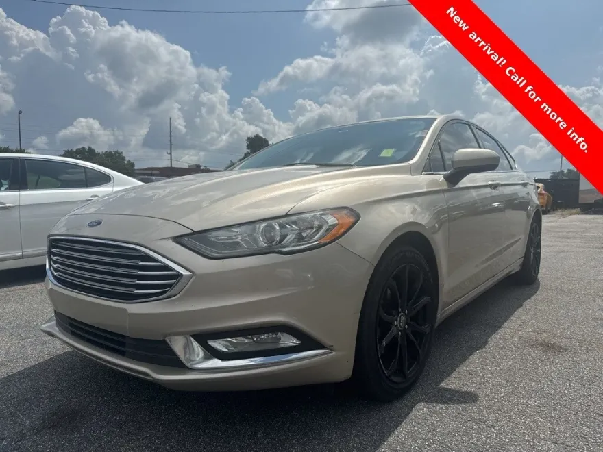 2017 Ford Fusion SE photo 1