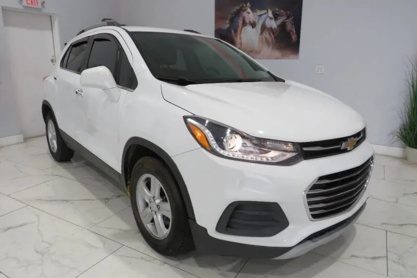 2019 Chevrolet Trax LT photo 1