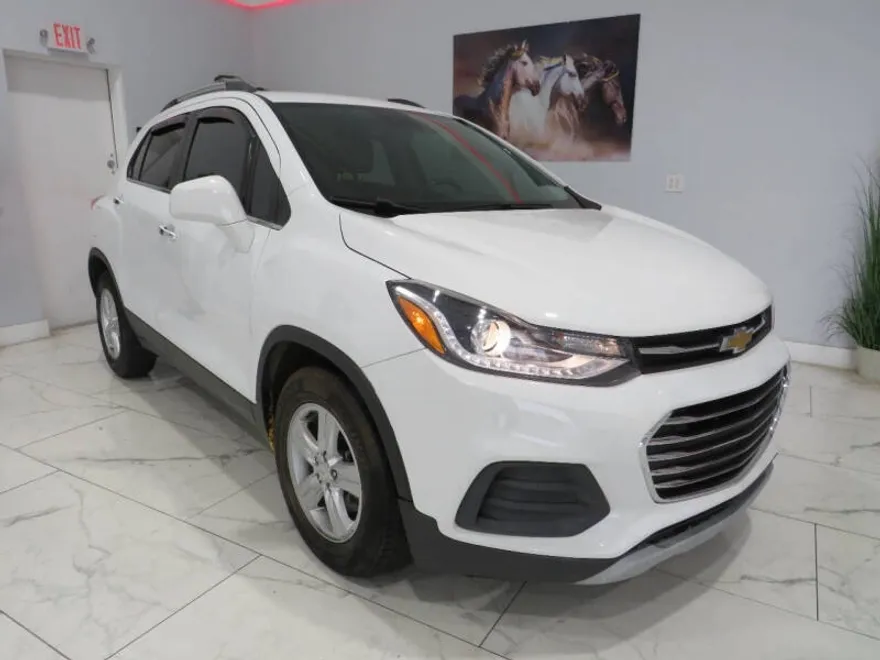 2019 Chevrolet Trax LT photo 1