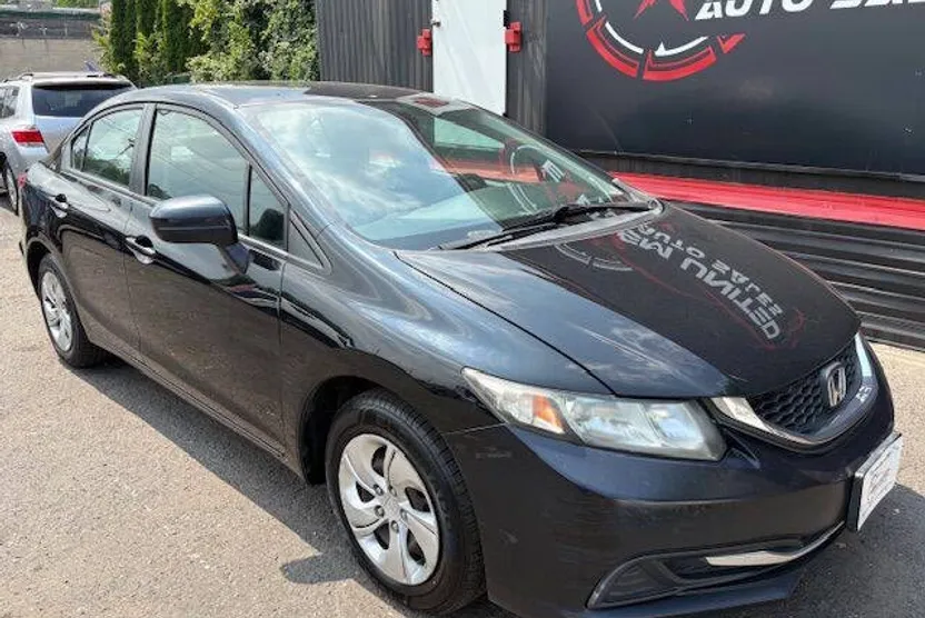 2015 Honda Civic LX photo 1