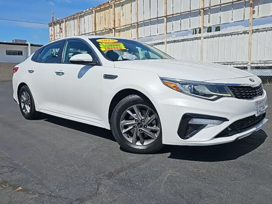 2019 Kia Optima LX S photo 1