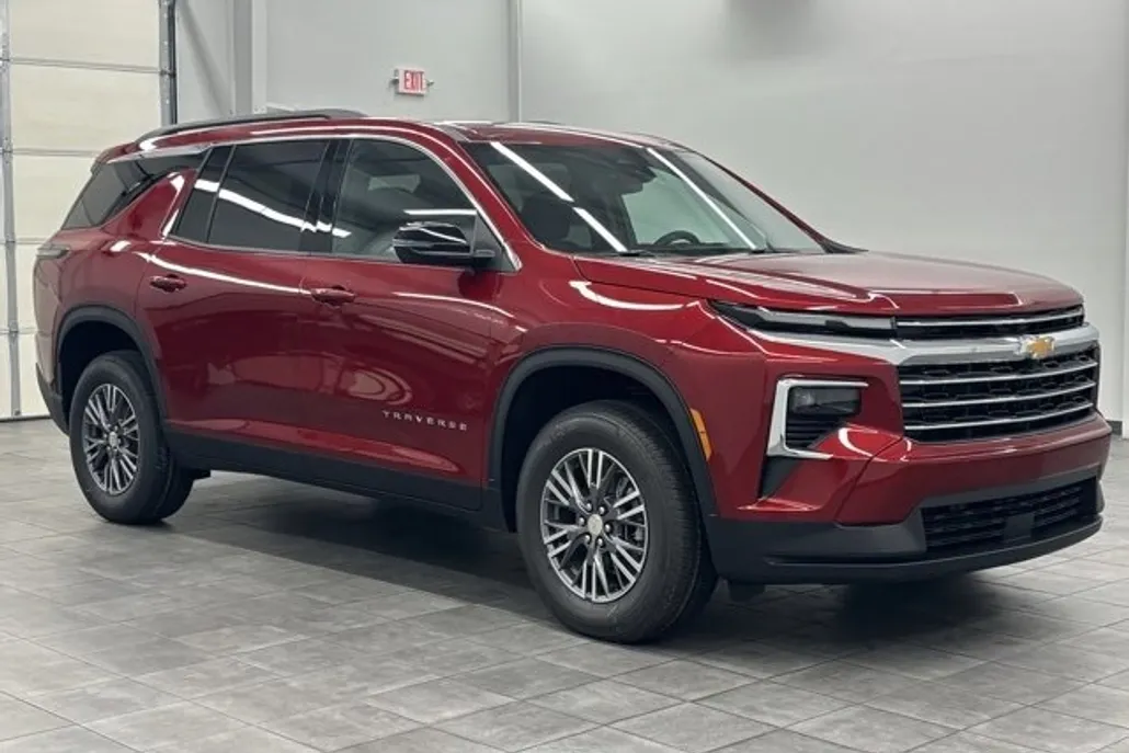 2026 Chevrolet Traverse photo 1