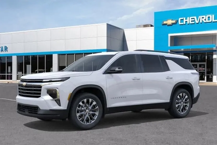 2026 Chevrolet Traverse 2LT photo 1