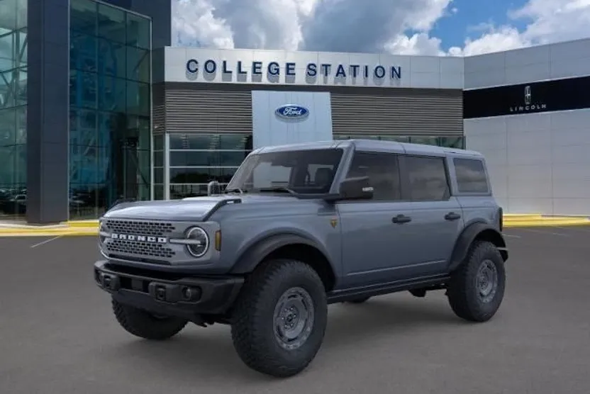 2025 Ford Bronco Badlands photo 1
