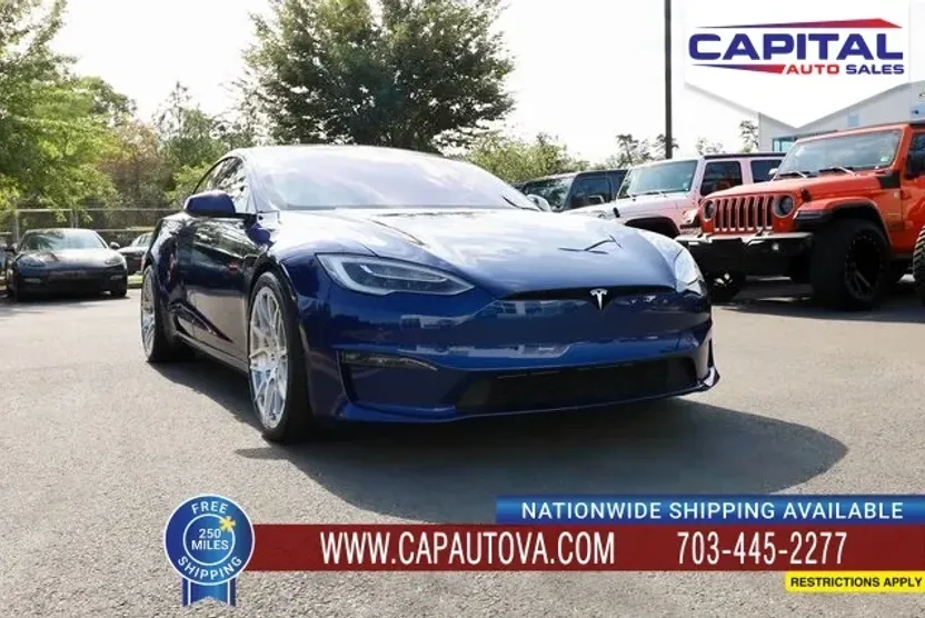 2022 Tesla Model S Plaid photo 1