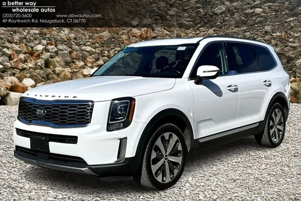 2021 Kia Telluride S photo 1