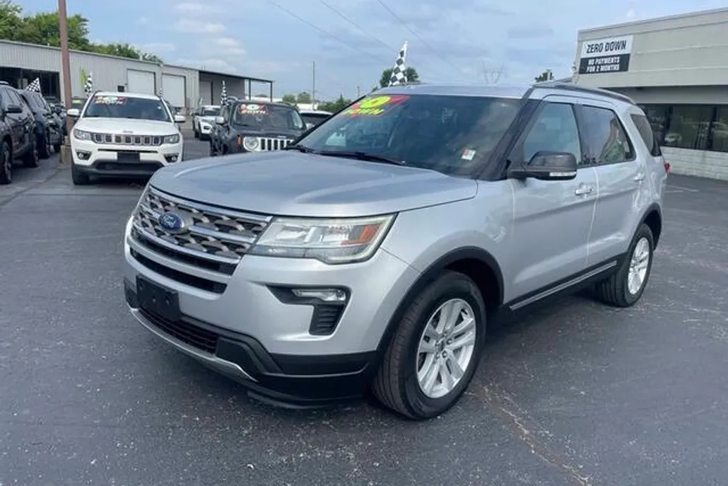 2018 Ford Explorer XLT photo 1