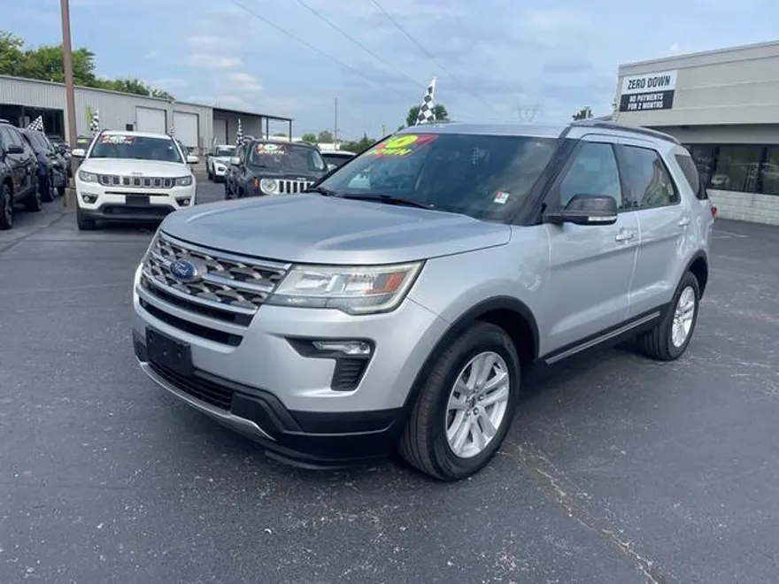 2018 Ford Explorer XLT photo 1
