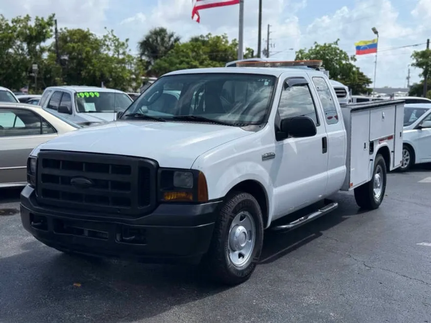 2007 Ford F-350 XL photo 1