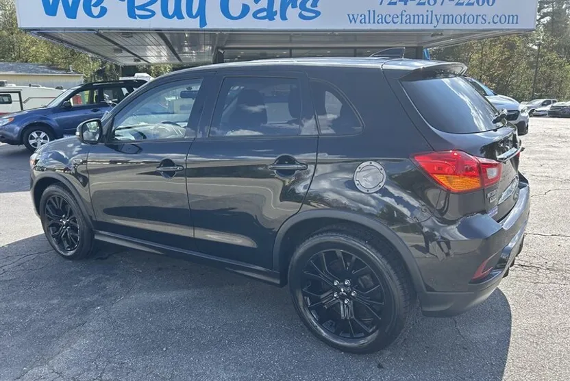 2018 Mitsubishi Outlander Sport ES photo 1