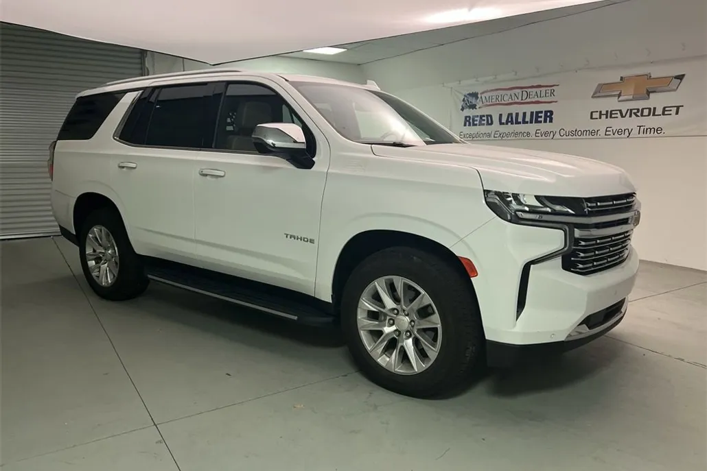 2022 Chevrolet Tahoe Premier photo 1