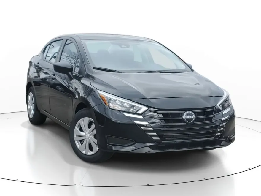 2025 Nissan Versa S photo 1