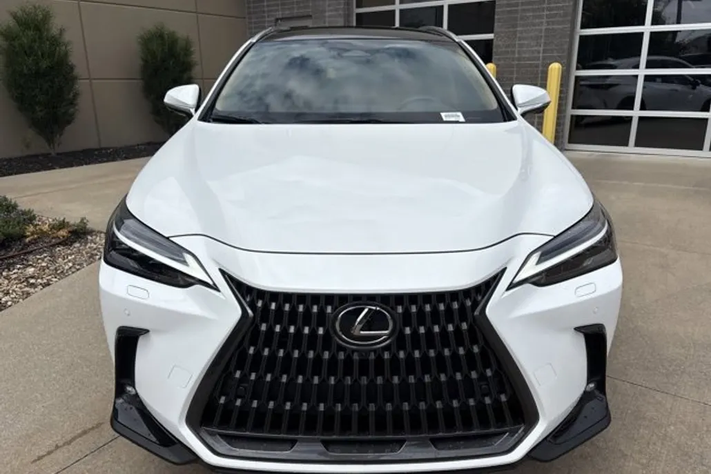 2026 Lexus NX 350 Luxury AWD photo 1