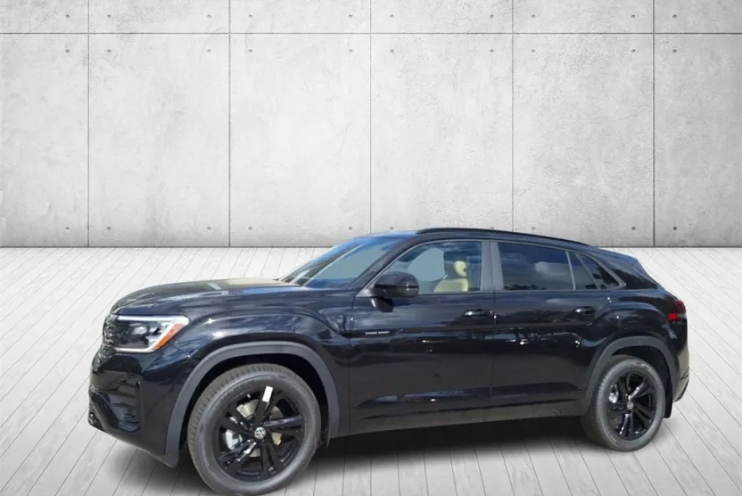 2026 Volkswagen Atlas Cross Sport SEL R-Line photo 1