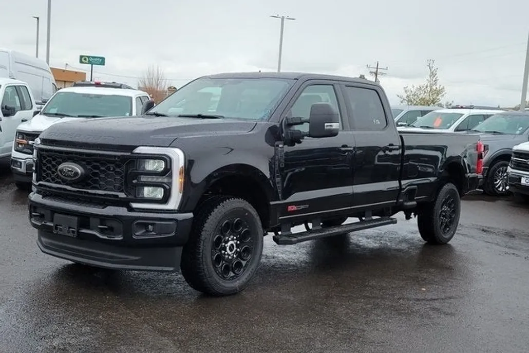 2025 Ford F-350 XLT photo 1