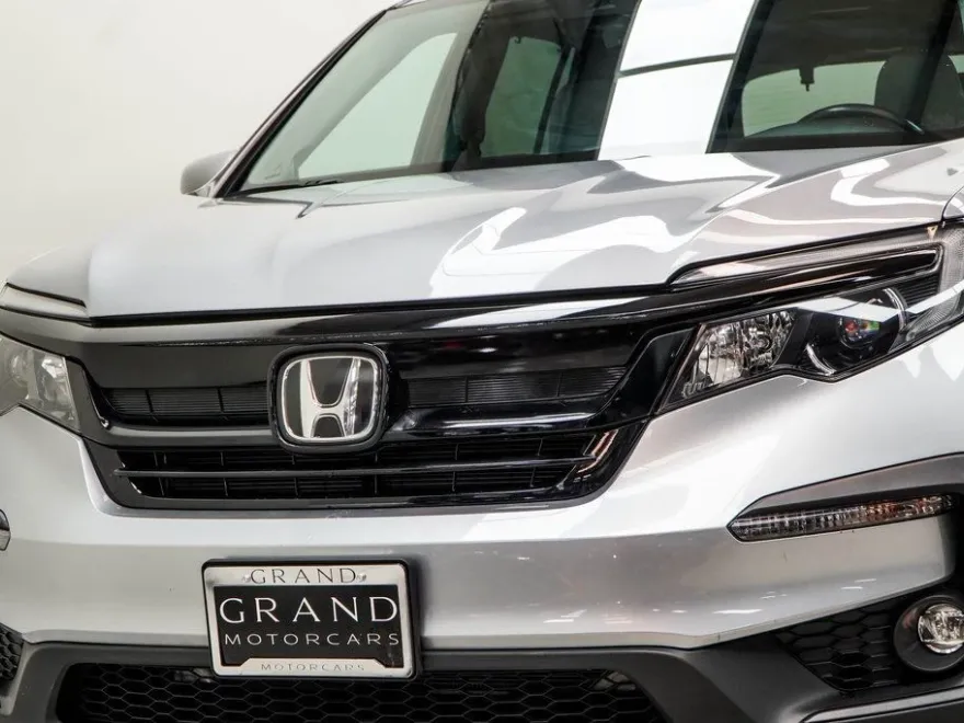 2022 Honda Pilot Special Edition photo 1
