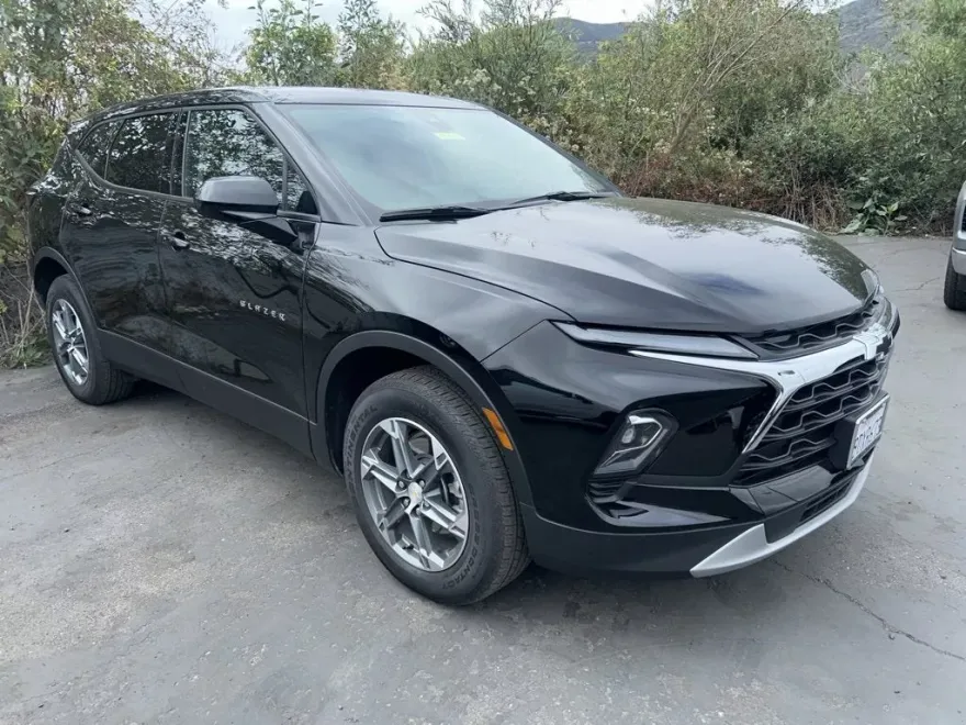 2023 Chevrolet Blazer 2LT photo 1