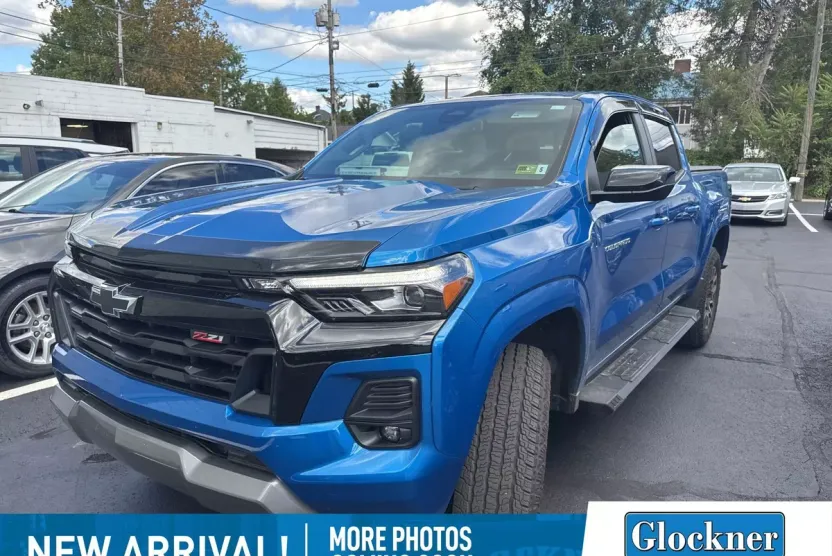 2024 Chevrolet Colorado Z71 photo 1