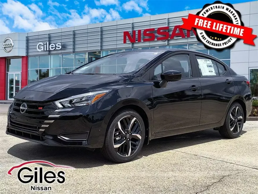 2025 Nissan Versa 1.6 SR photo 1