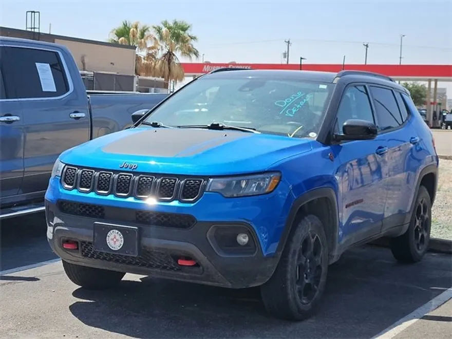 2023 Jeep Compass Trailhawk photo 1