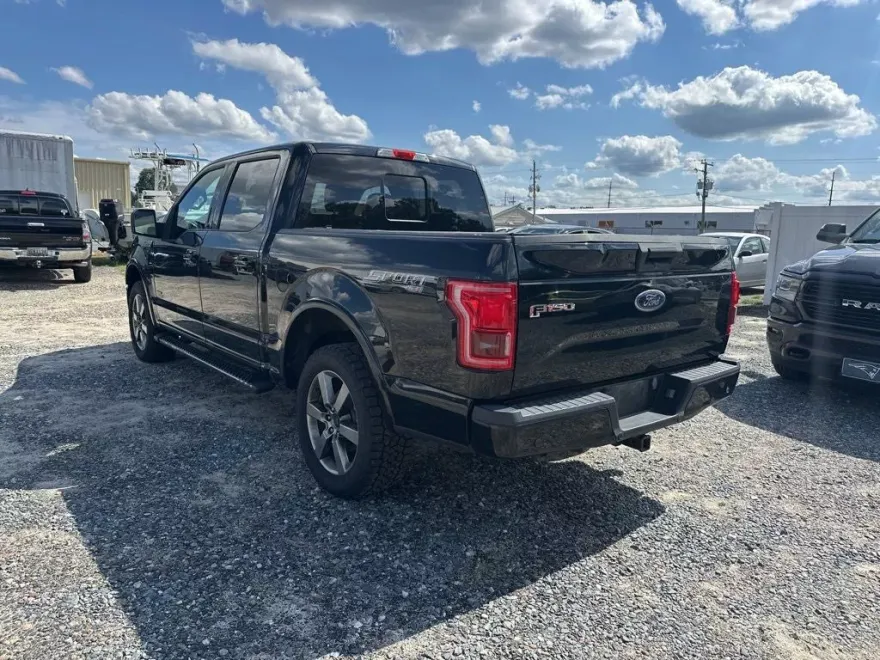 2016 Ford F-150 XLT photo 1