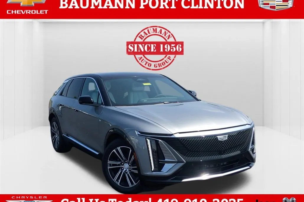 2025 Cadillac Lyriq Luxury photo 1