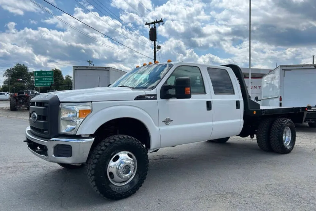 2016 Ford F-350 XL photo 1