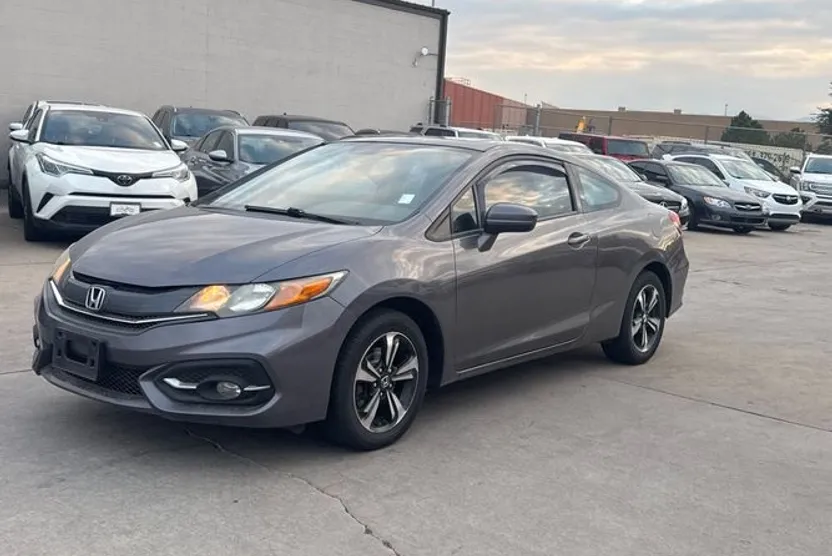 2018 Chevrolet Cruze LT photo 1