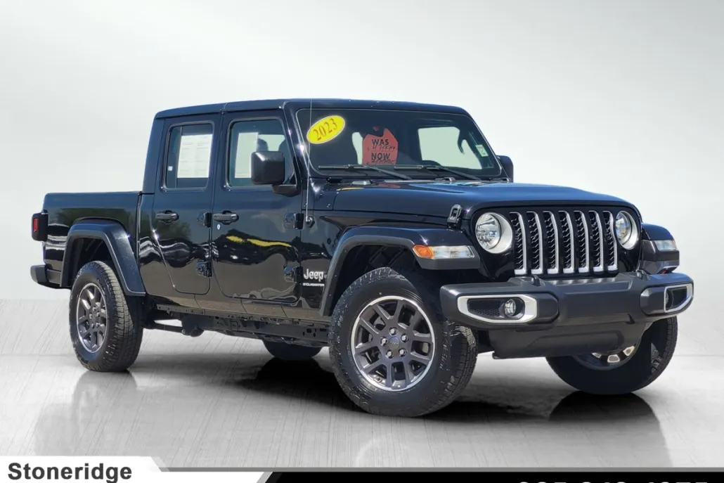 2023 Jeep Gladiator Overland photo 1