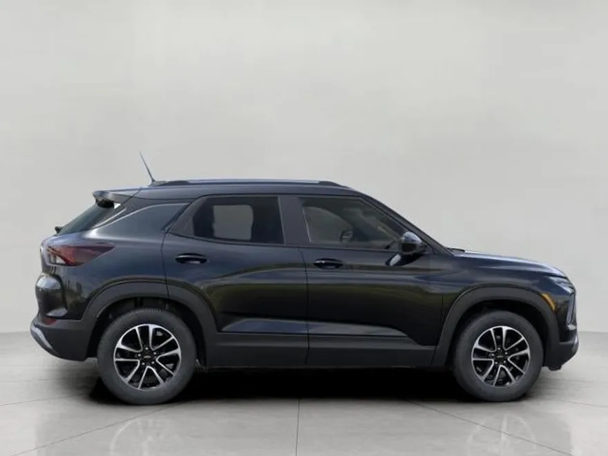 2026 Chevrolet Trailblazer LT photo 1