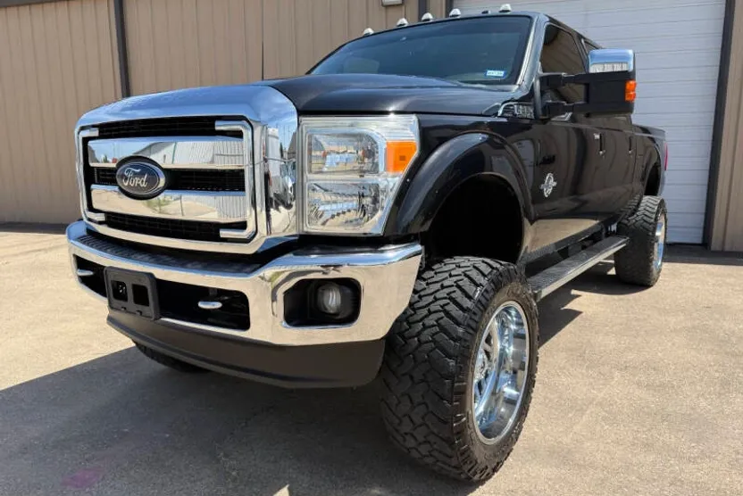 2014 Ford F-250 Lariat photo 1