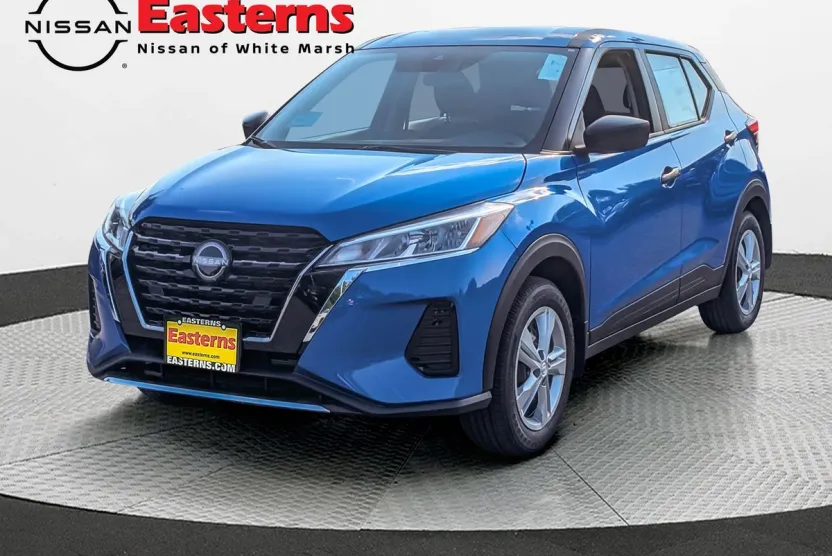 2025 Nissan Kicks Play S photo 1