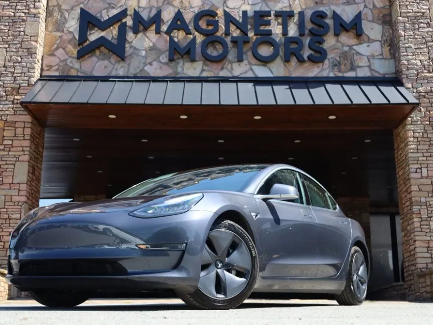 2020 Tesla Model 3 Long Range photo 1
