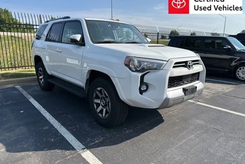 2024 Toyota 4Runner TRD photo 1