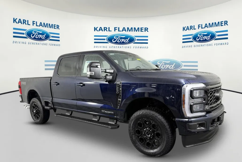 2025 Ford F-250 Lariat photo 1