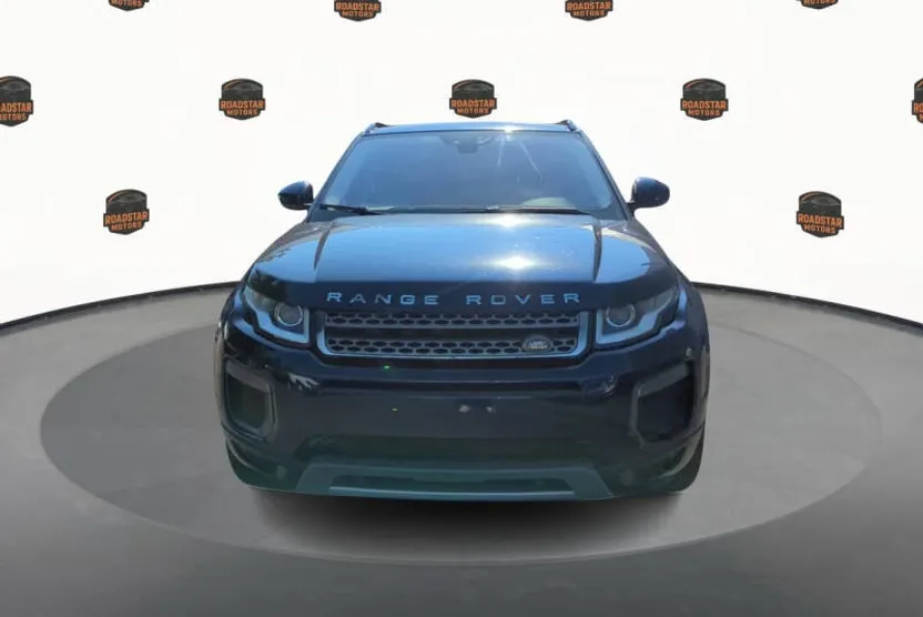 2017 Land Rover Range Rover Evoque SE photo 1