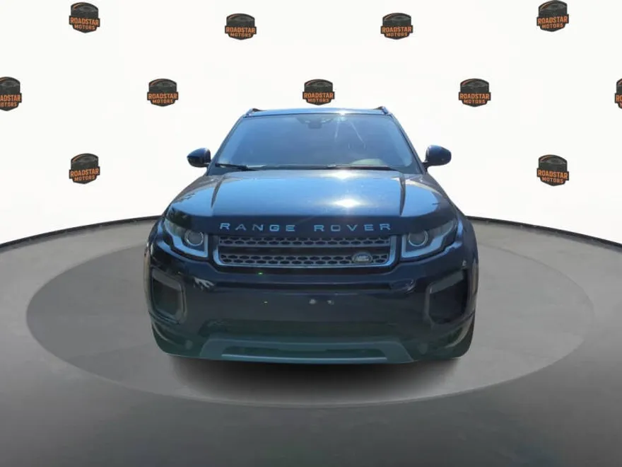 2017 Land Rover Range Rover Evoque SE photo 1