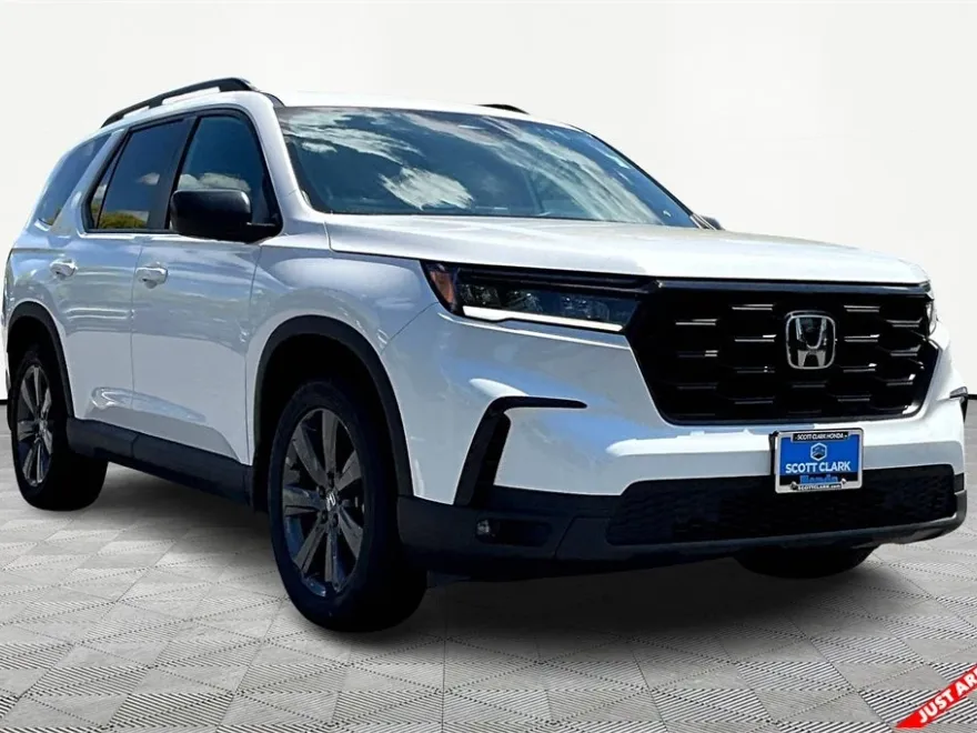 2025 Honda Pilot Sport photo 1