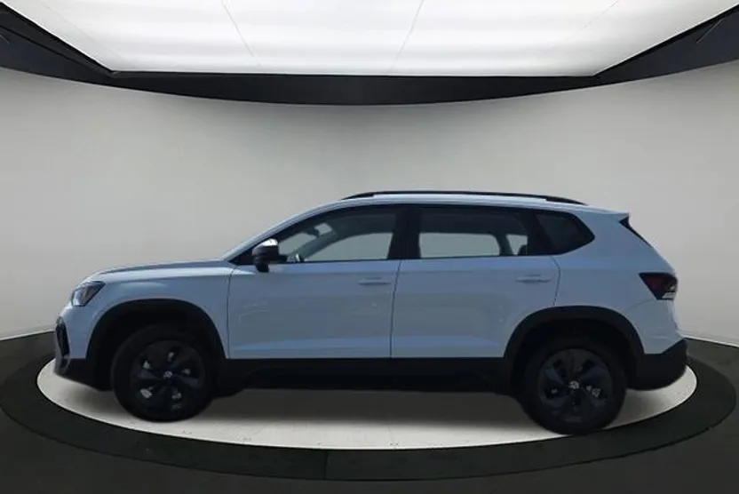 2025 Volkswagen Taos S photo 1