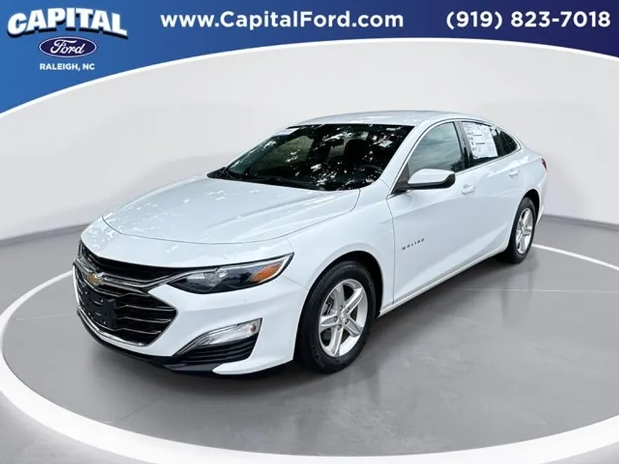 2023 Chevrolet Malibu LS photo 1