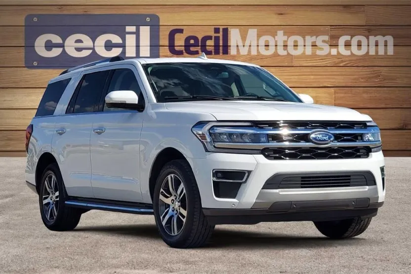 2023 Ford Expedition Limited photo 1