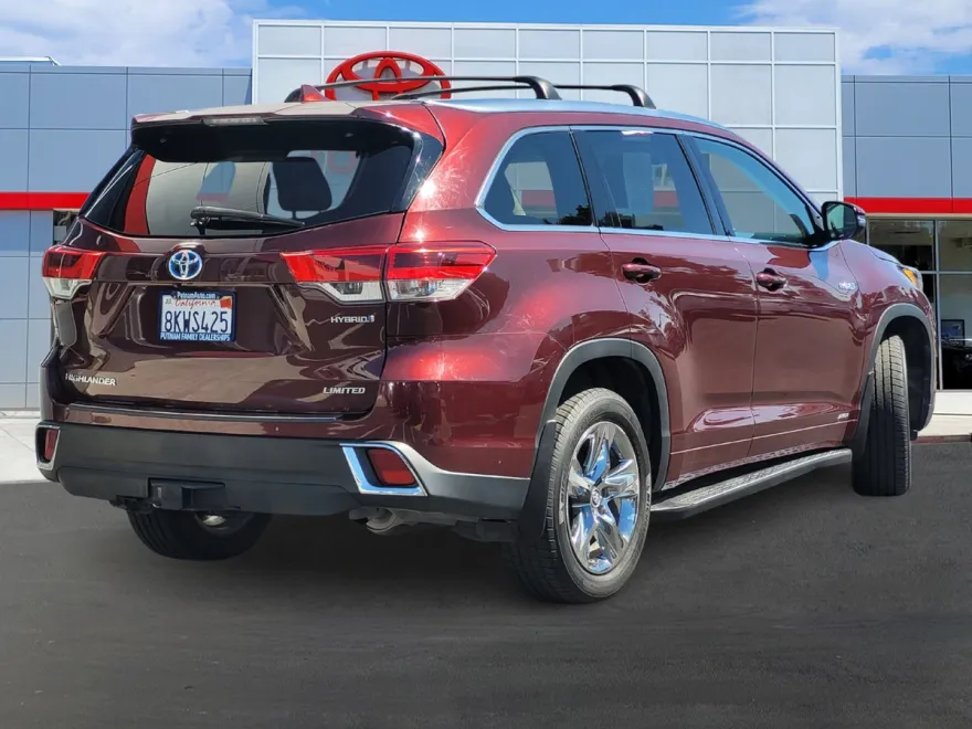 2019 Toyota Highlander Hybrid Limited Platinum photo 1