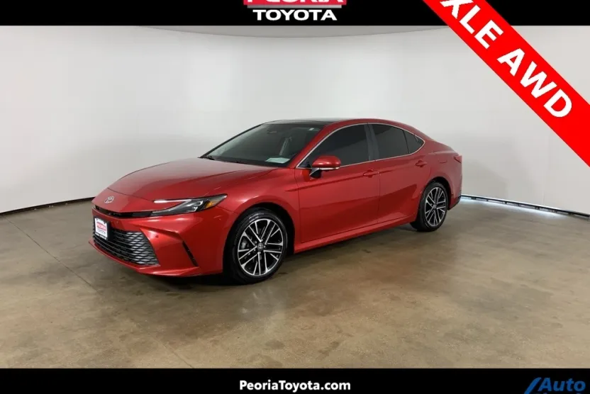 2025 Toyota Camry XLE photo 1