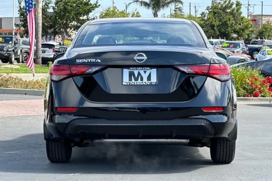 2025 Nissan Sentra S photo 1