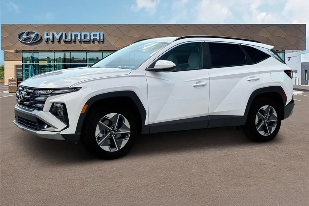 2025 Hyundai Tucson SEL photo 1