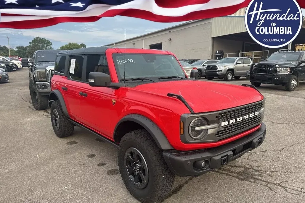2022 Ford Bronco Badlands photo 1