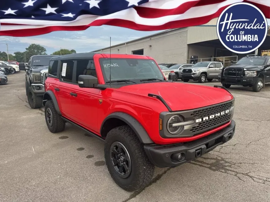 2022 Ford Bronco Badlands photo 1